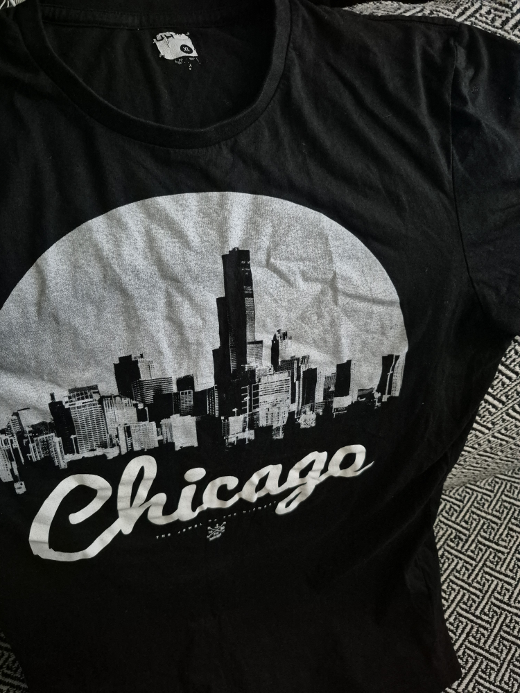 Black Chicago T-Shirt - Size XL