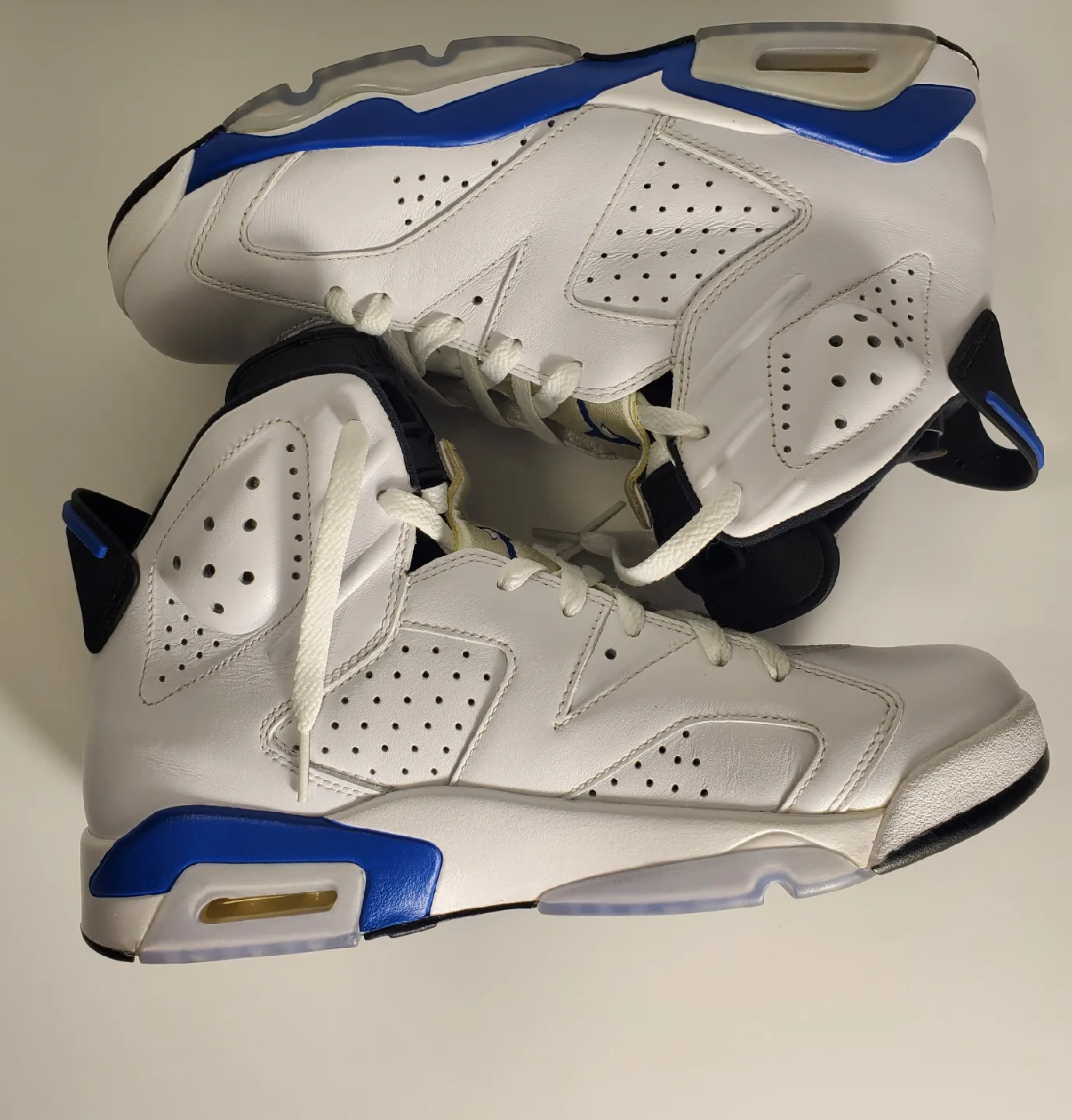 Men’s Jordan 6 Retro Sport Blue Comes W/Box 384664-107 Size 9.5 image indicator(6)