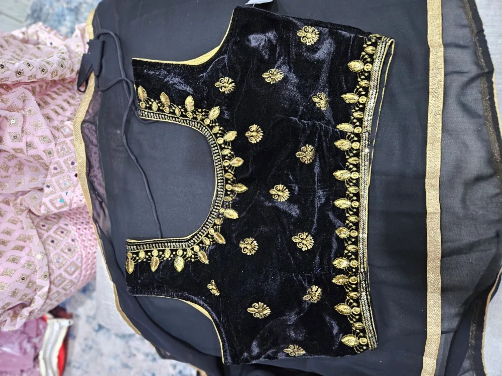 Black Velvet Embroidered Blouse image indicator(3)