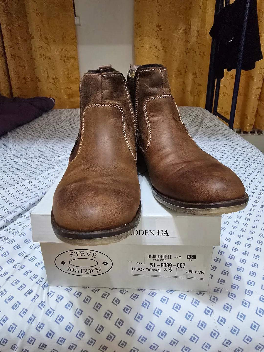 Steve Madden Nockdown Brown Boots - Size 8.5 image indicator(3)