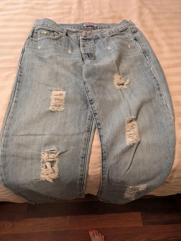 Silver Jeans Co. Distressed Denim Jeans thumbnail