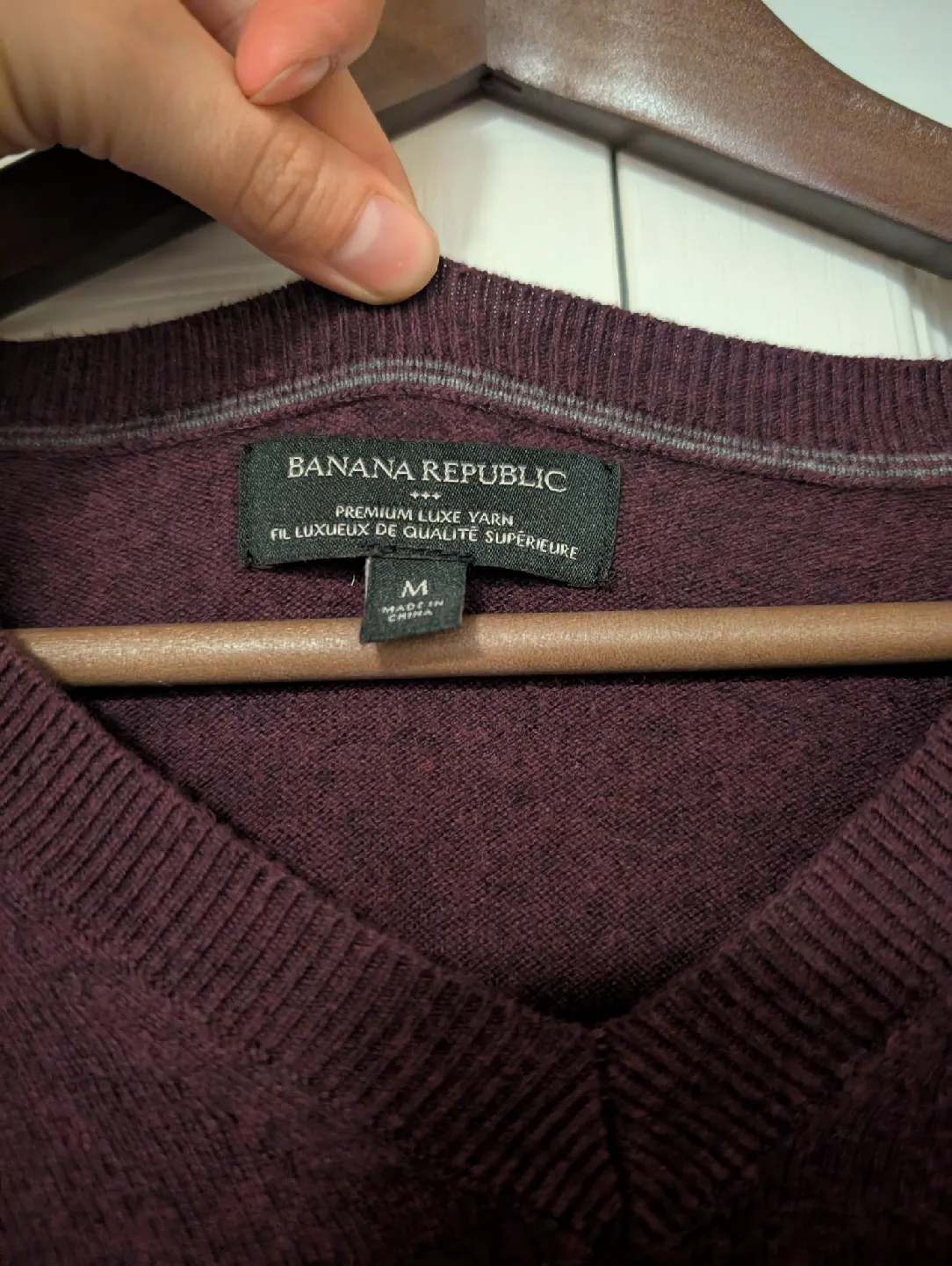 Banana Republic Premium Luxe Yarn Sweater - M thumbnail