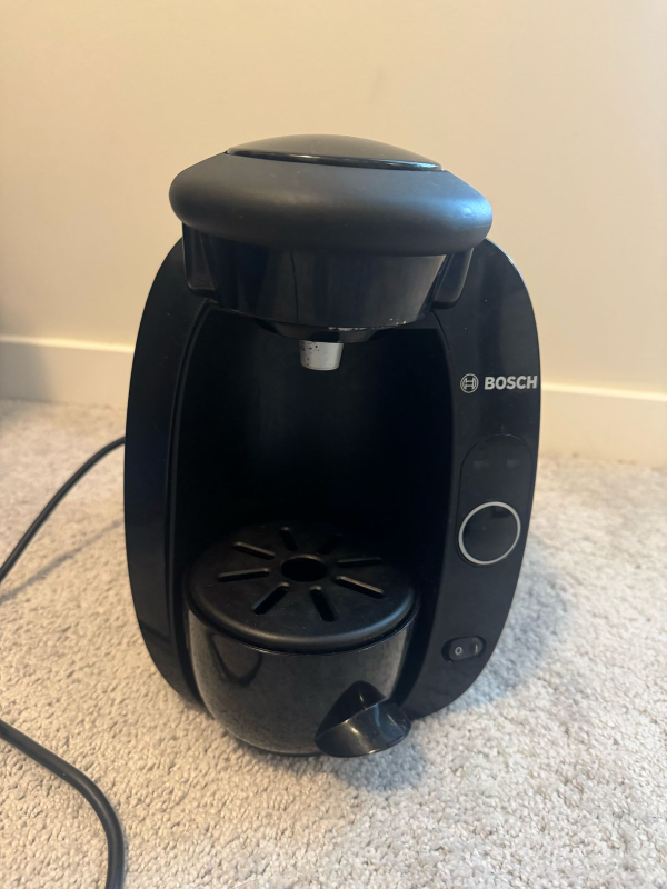 Bosch Tassimo Coffee Machine - photo 2