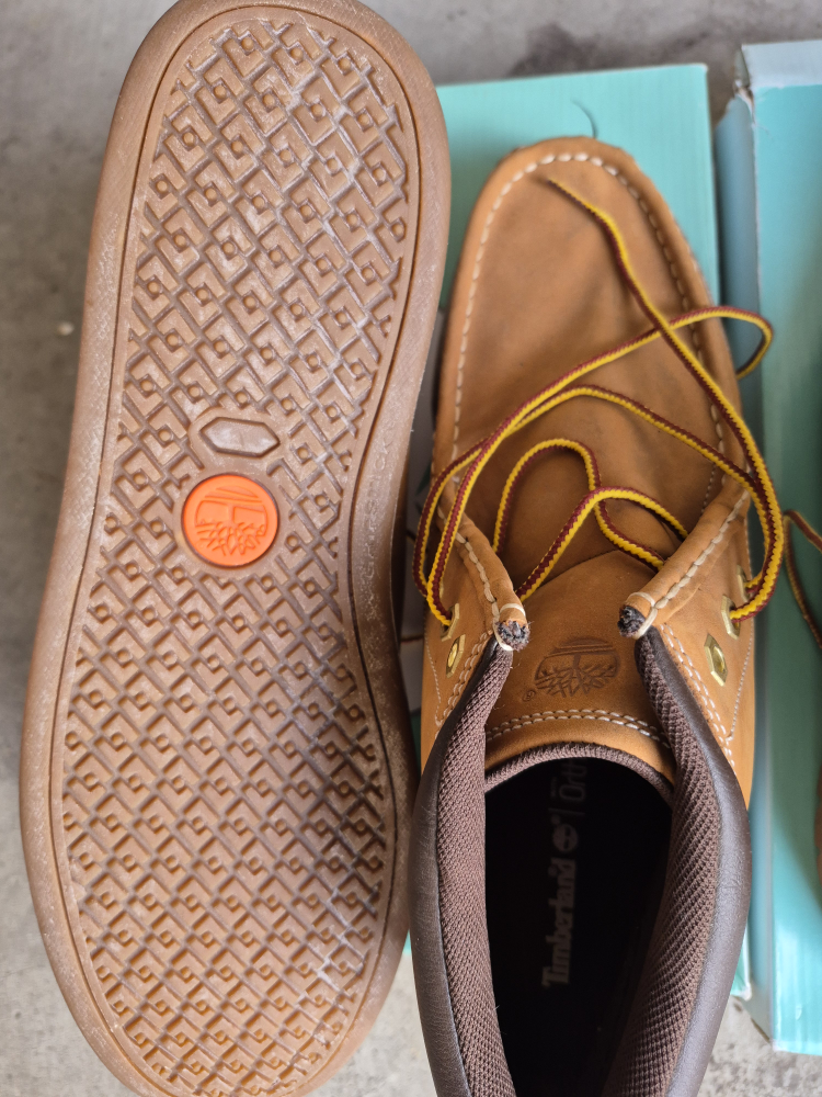 Timberland Moc-Toe Chukka Boots - photo 2
