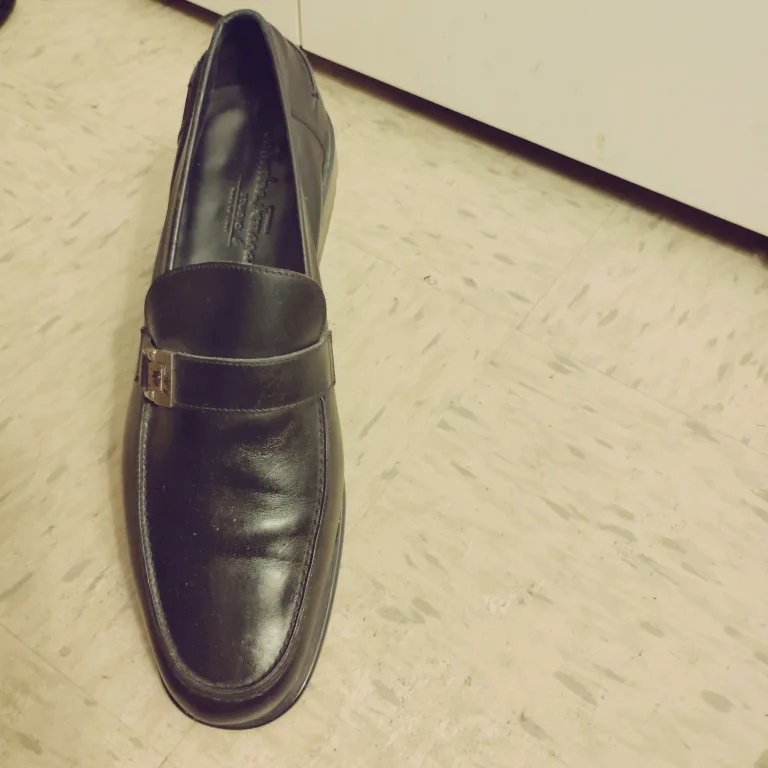 Salvatore Ferragamo Black Leather Loafers image indicator(7)