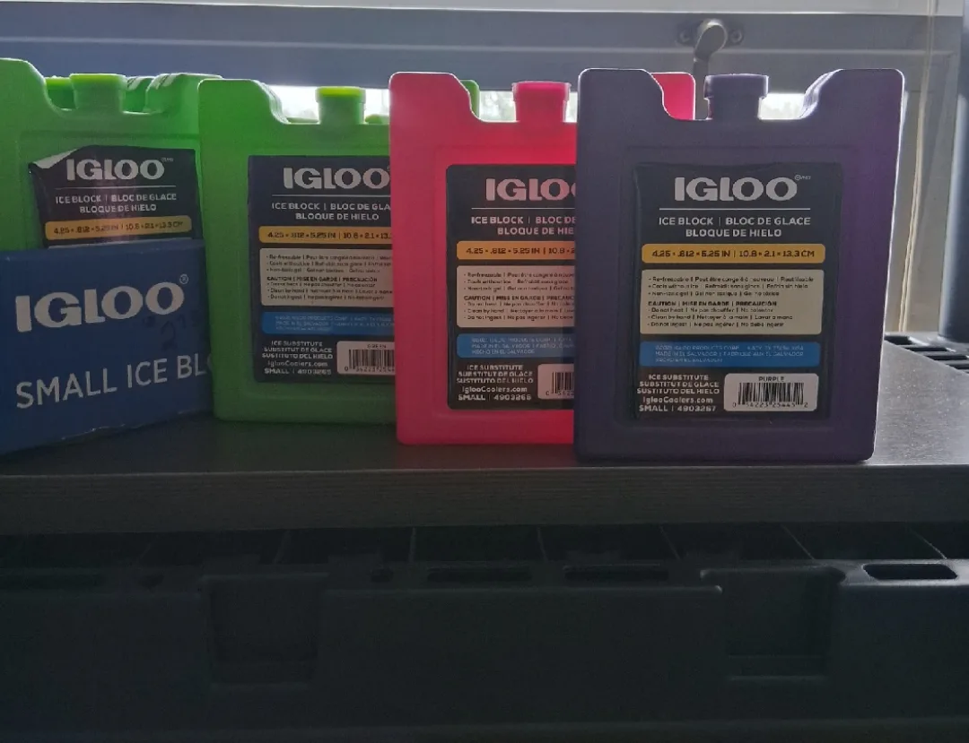 Igloo Small Ice Block thumbnail