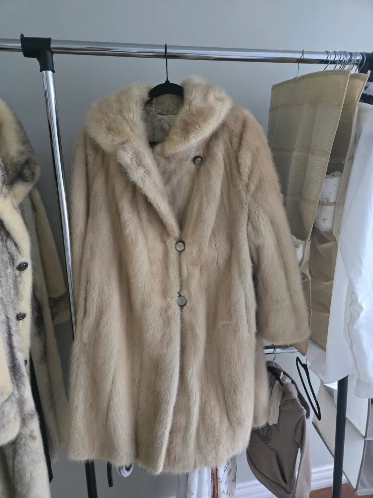 Vintage mink Fur Coat thumbnail
