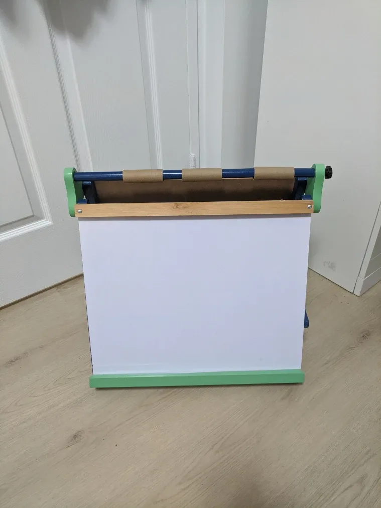 Kids Easel - Chalkboard & Whiteboard thumbnail