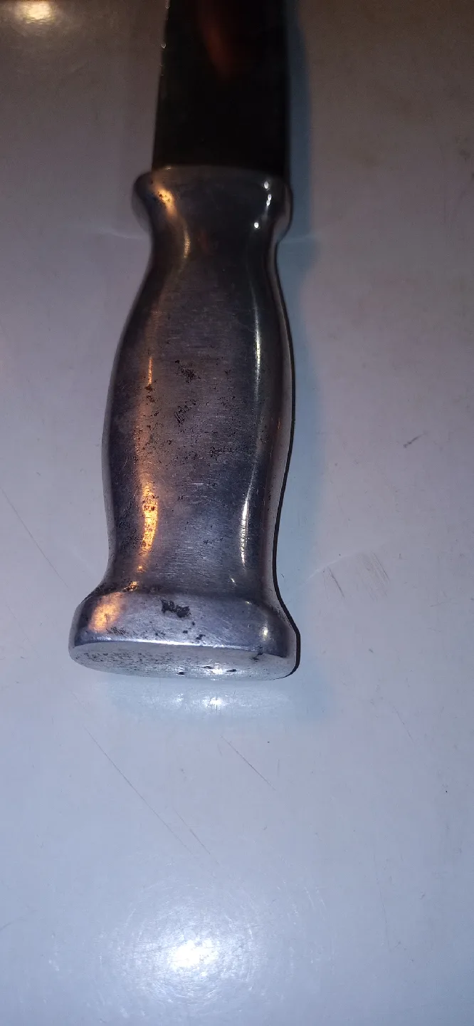 Vintage WW2 Hunting Knife image indicator(3)