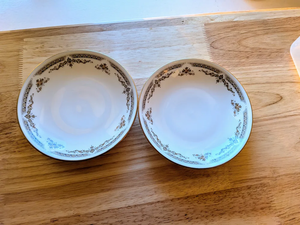 Royal Doulton England Floral Patterned Plates (2) image indicator(2)