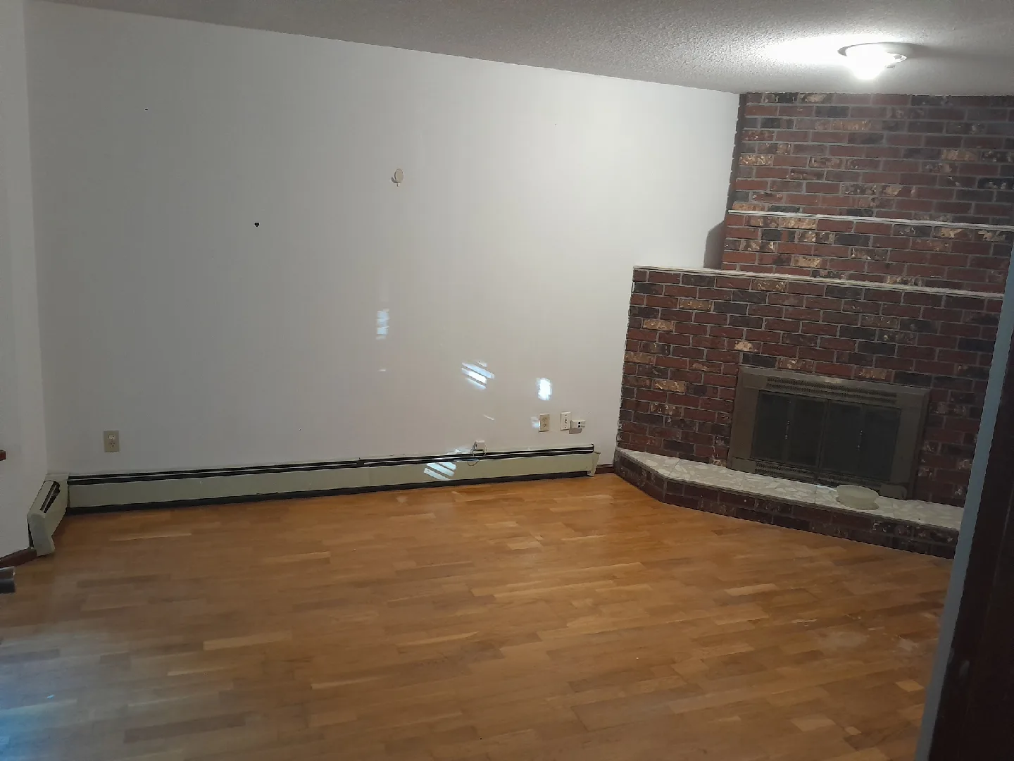 Rent private rooms, girls only image indicator(5)