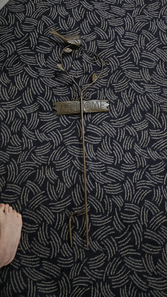 🥕Metal Bird Welcome Garden Stake image indicator(2)