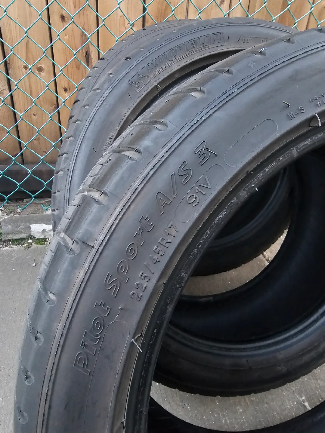 Michelin Pilot Sport A/S 3 225/45R17 Tires image indicator(3)