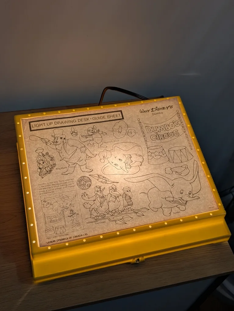 Vintage Lakeside Light-Up Drawing Desk image indicator(2)