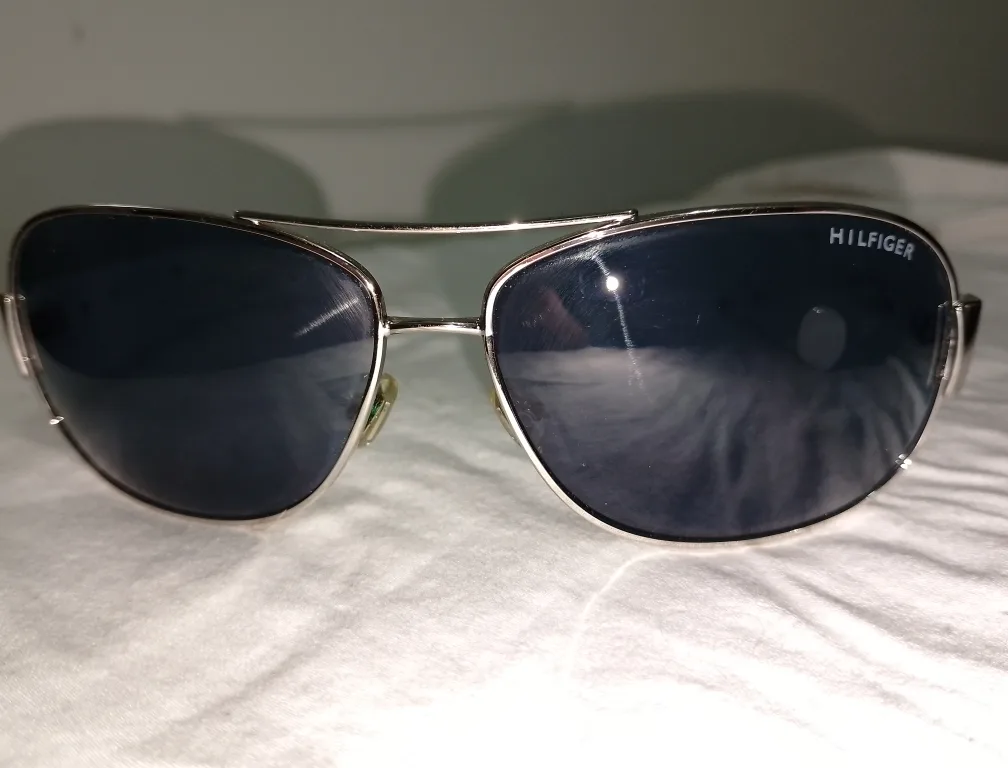 Tommy Hilfiger Aviator Sunglasses image indicator(2)