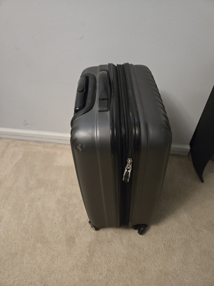 Ricardo Beverly Hills Carry-On Suitcase - Grey - photo 3
