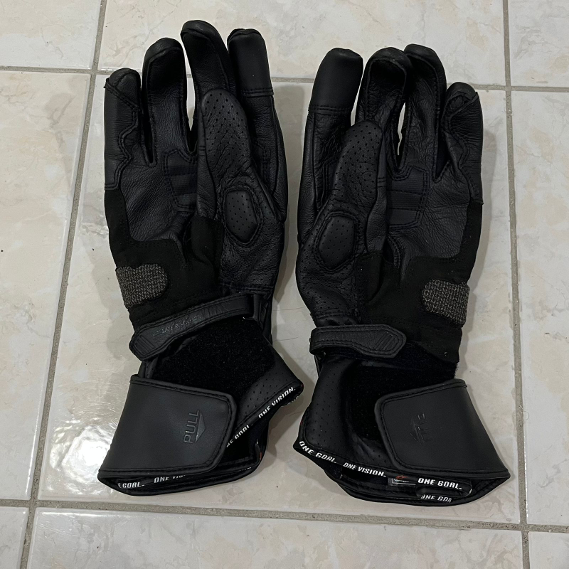 Alpinestars SP-8 V3 Full Gauntlet Motorcycle Gloves – Size L - photo 2