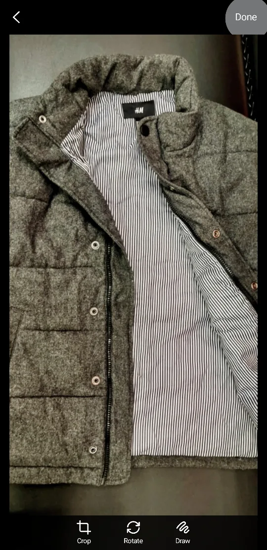 H&M Grey Puffer Vest image indicator(4)
