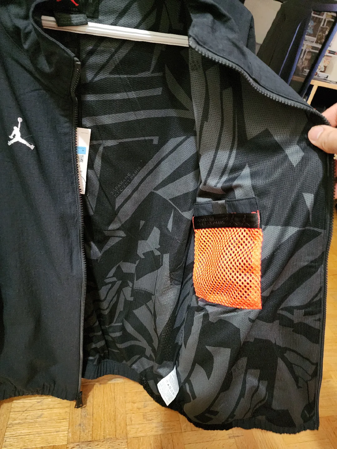 Jordan Paris Saint-Germain Jacket - Size M image indicator(3)