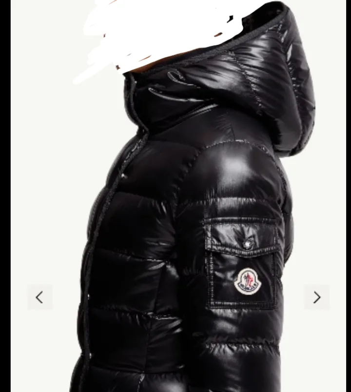 moncler size small jacket image indicator(6)