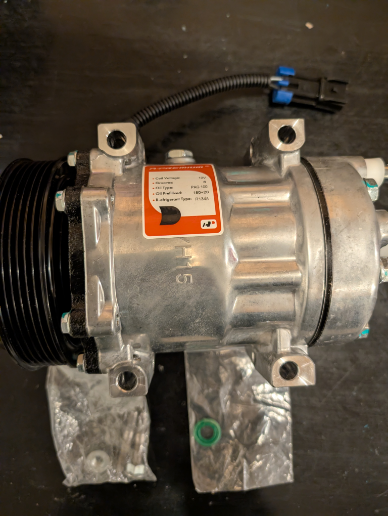 A/C Compressor - photo 3