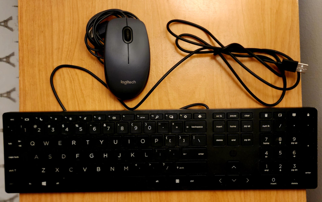Logitech Mouse & HP Keyboard Combo - Black