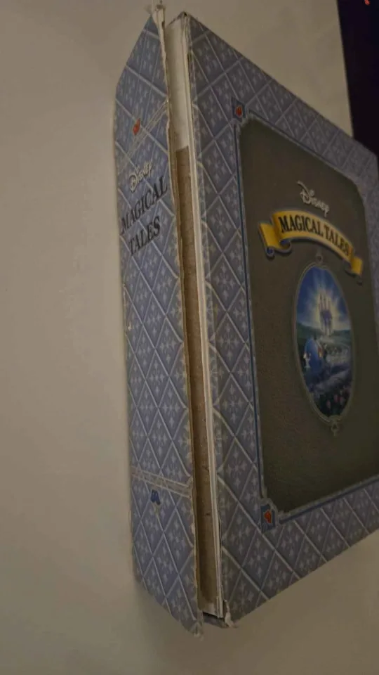 Disney Magical Tales Book Set - Books are MINT COND. image indicator(3)