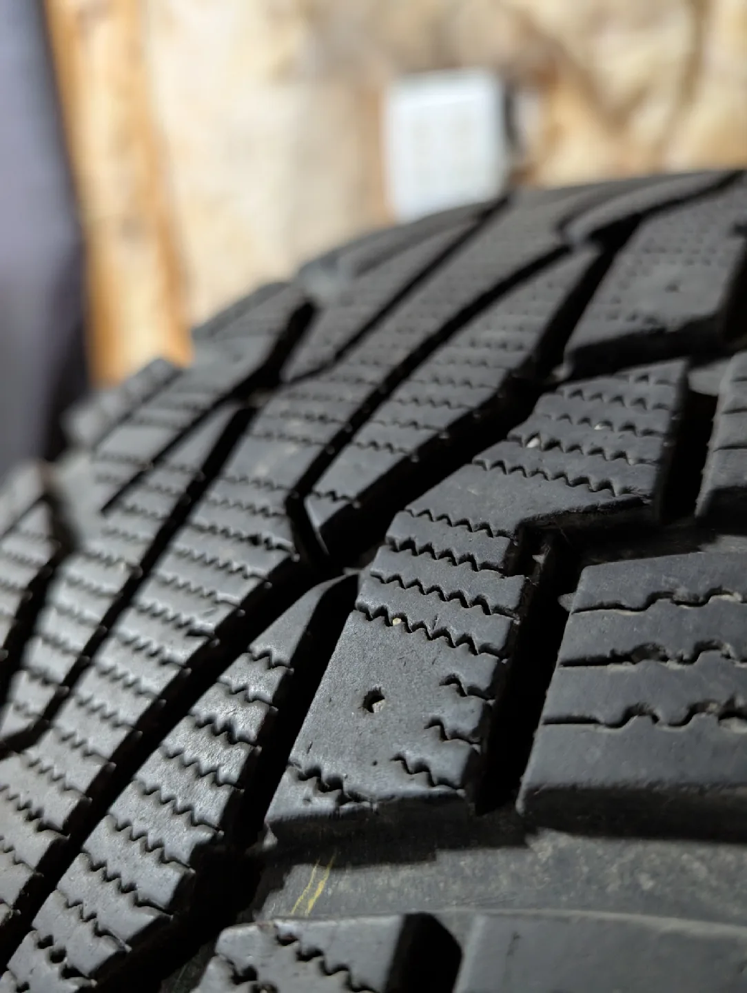 (4)-225/65R17 Winter Tires/Rims 2019 Dodge Grand Caravan TPMS image indicator(2)