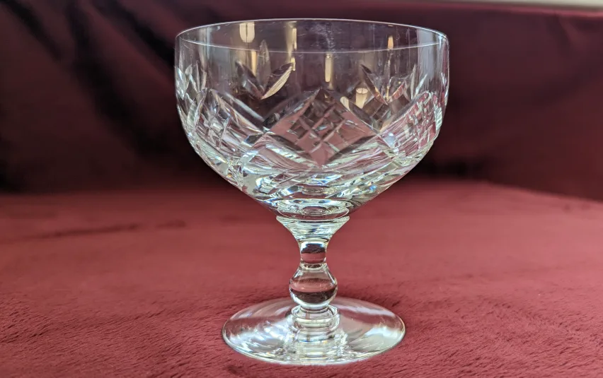 Set of 8 Crystal Wine Glasses thumbnail