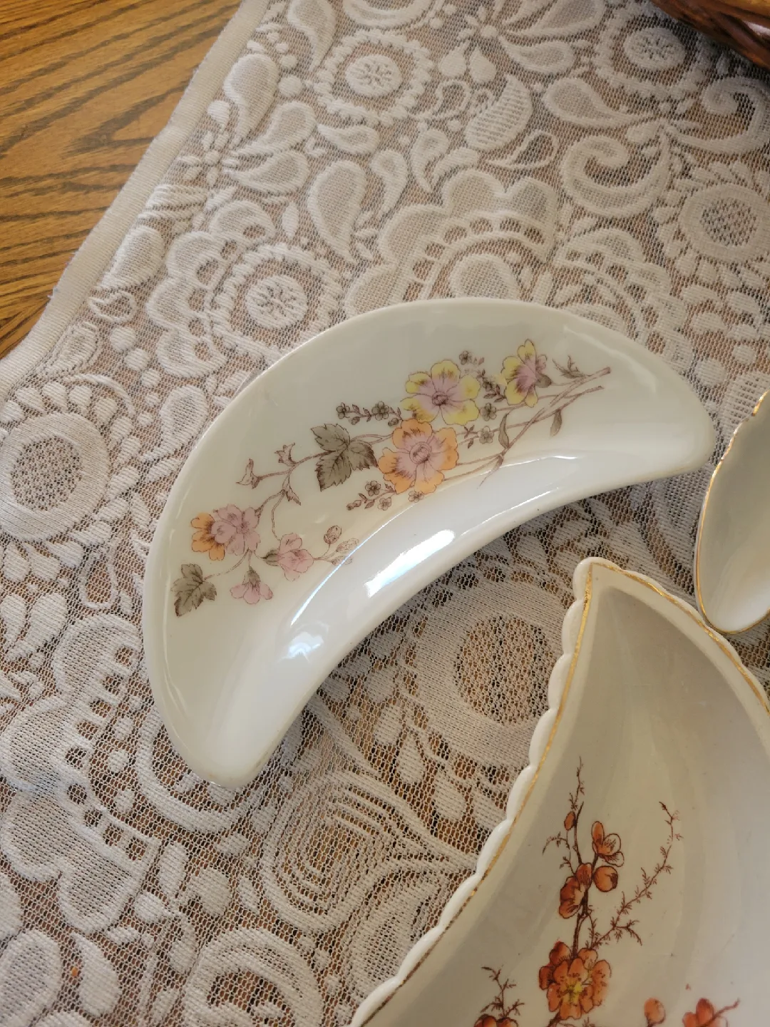 Vintage Victorian Floral Crescent Dishes, Set of 4 image indicator(3)