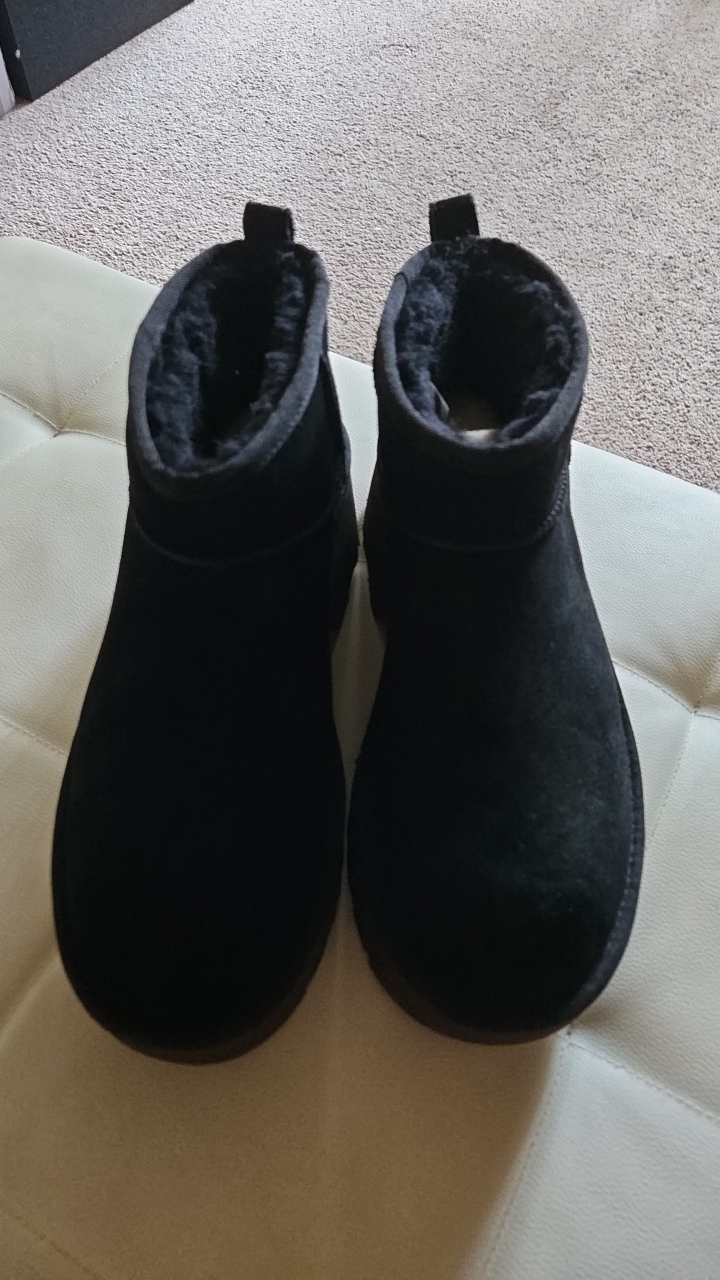 UGG Mini Platform Boots - Black - Women's US 11 - photo 2