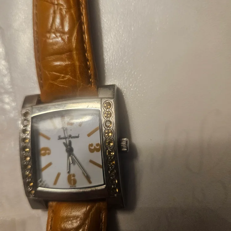 Lucian Piccard Diamont Women's  Watch image indicator(2)