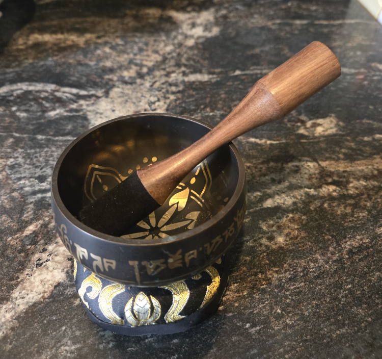 Singing Bowl with Striker