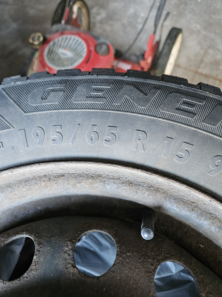 General Altimax Arctic Tire 195/65 R15 - photo 3