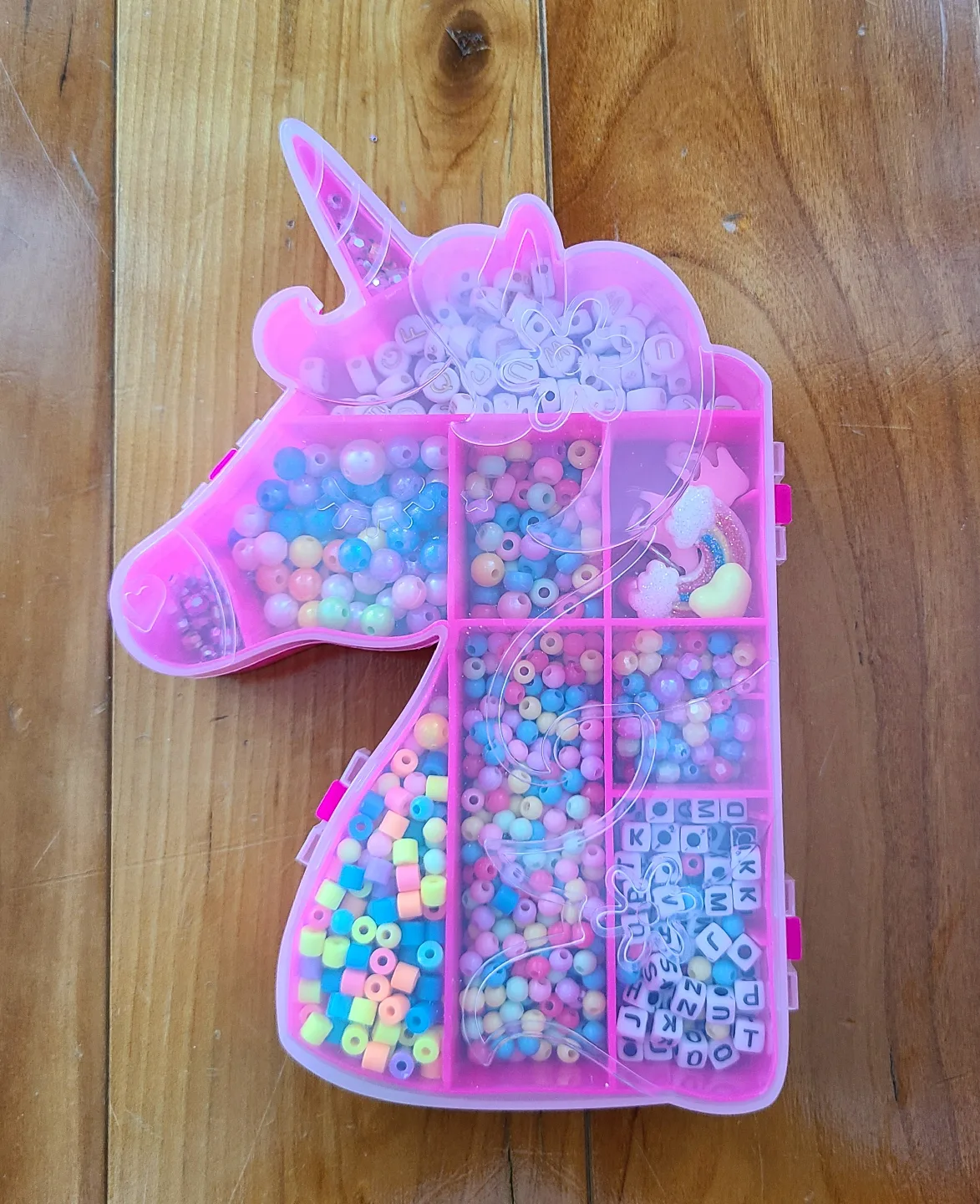 Unicorn jewelry making kit image indicator(2)