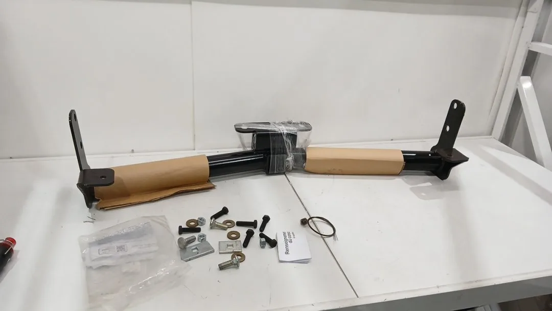 Trailer Hitch  Chevrolet Equinox  GMC Terrain  Pontiac Torrent image indicator(3)