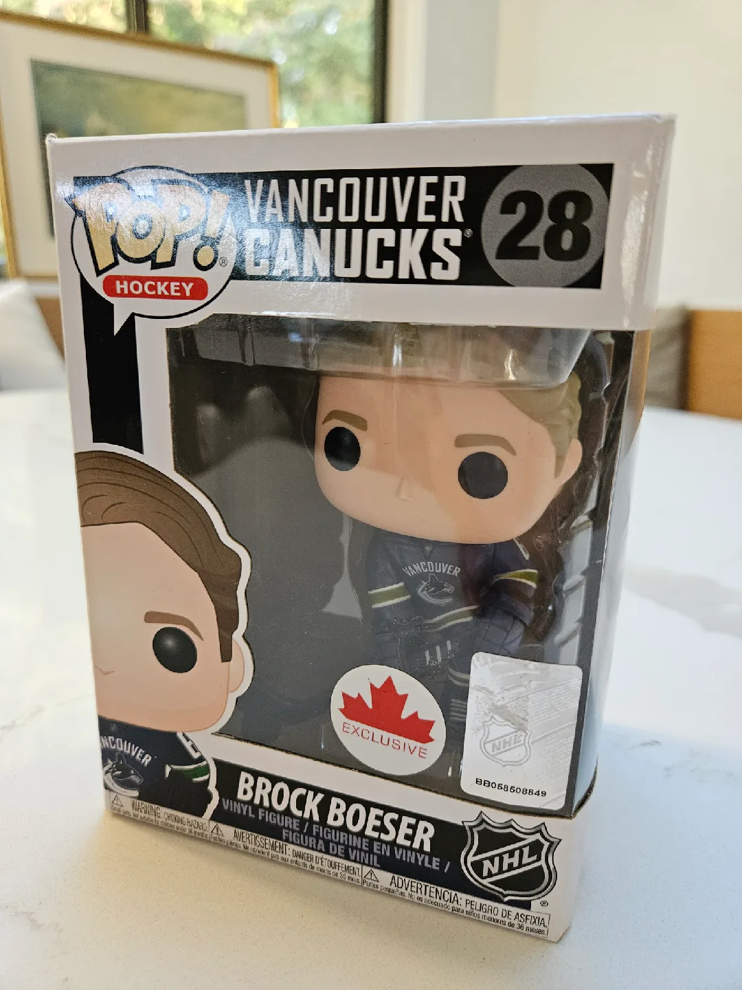 Funko Pop! NHL Vancouver Canucks Brock Boeser #28 image indicator(2)