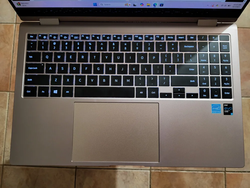 Final sale samsung galaxy pro 15 inch rose gold tablet/laptop image indicator(5)