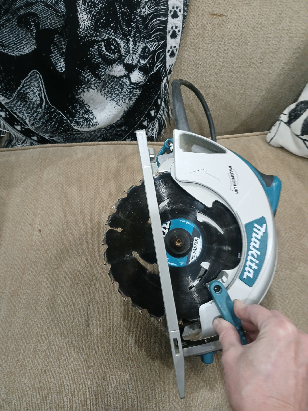 Makita Circular Saw with Case - photo 4