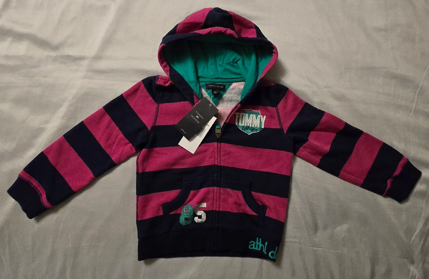 NEW! Girls Tommy Hilfiger Striped Zip-Up Hoodie! Size 4T thumbnail