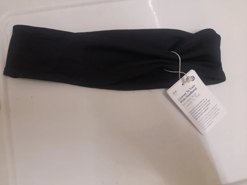 Lululemon Headbang in Black New tags 🥕 image indicator(3)