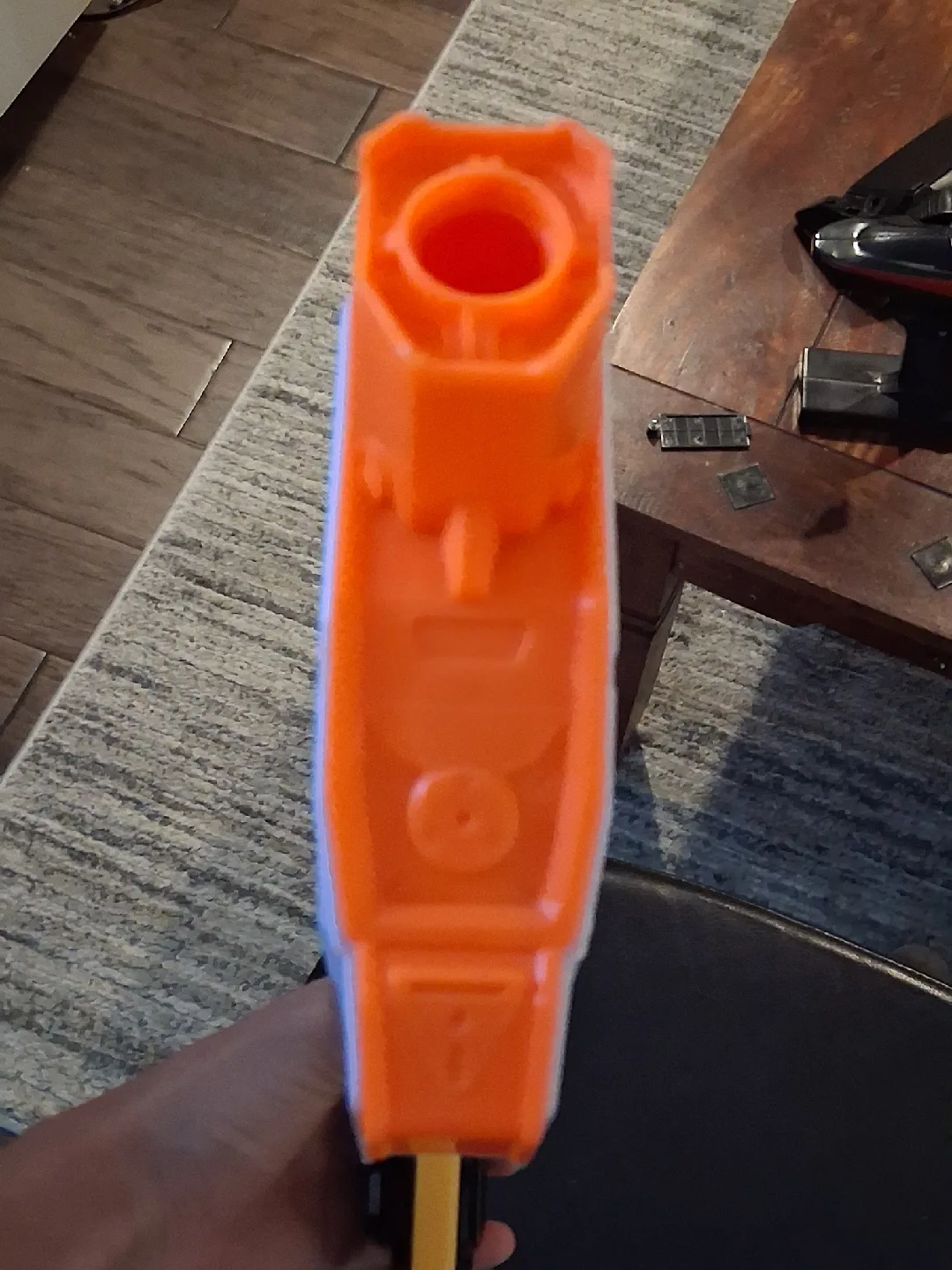 Nerf Ultra Blaster - White & Orange image indicator(2)