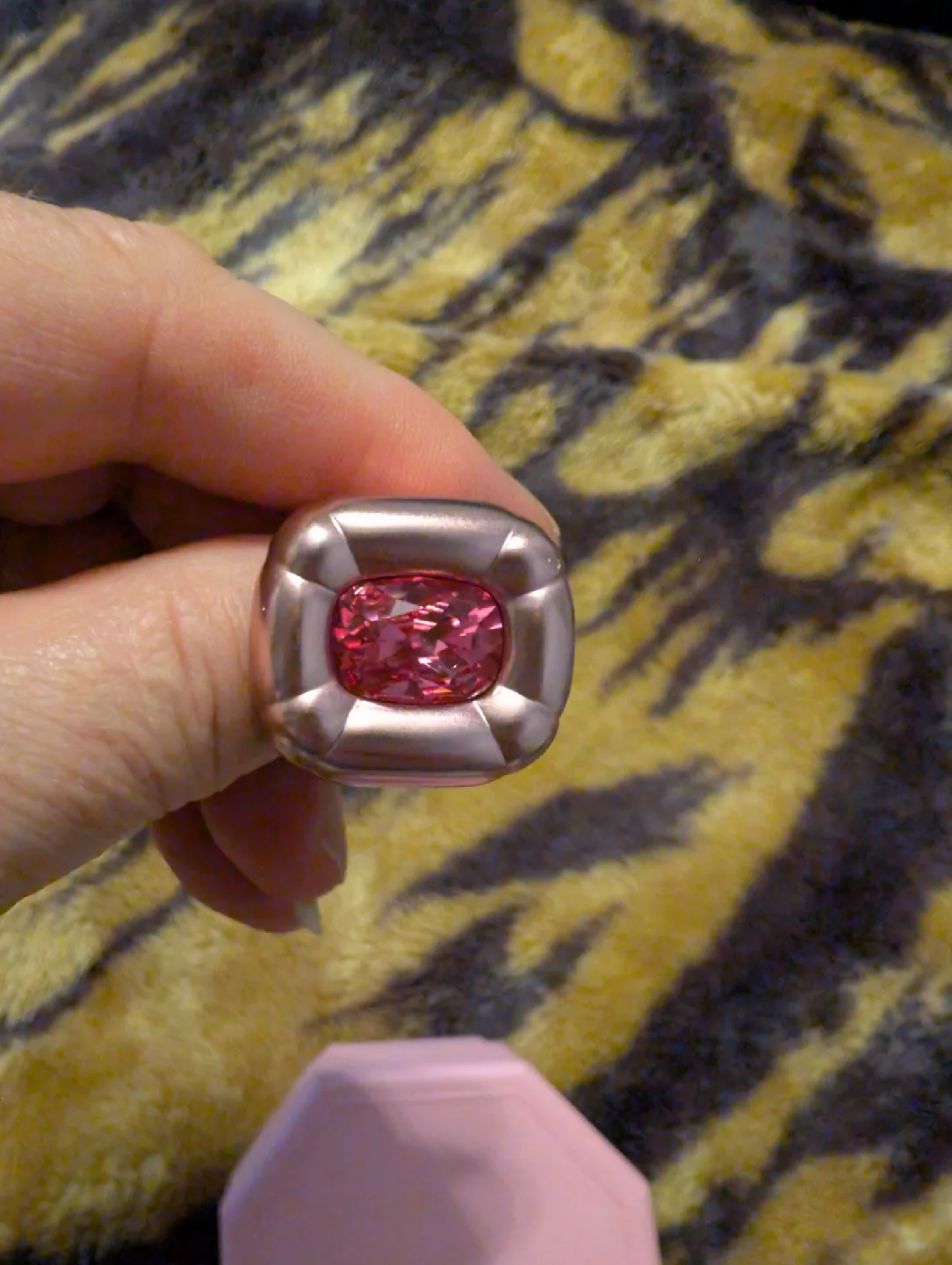 Swarovski Pink Ring with Box image indicator(4)