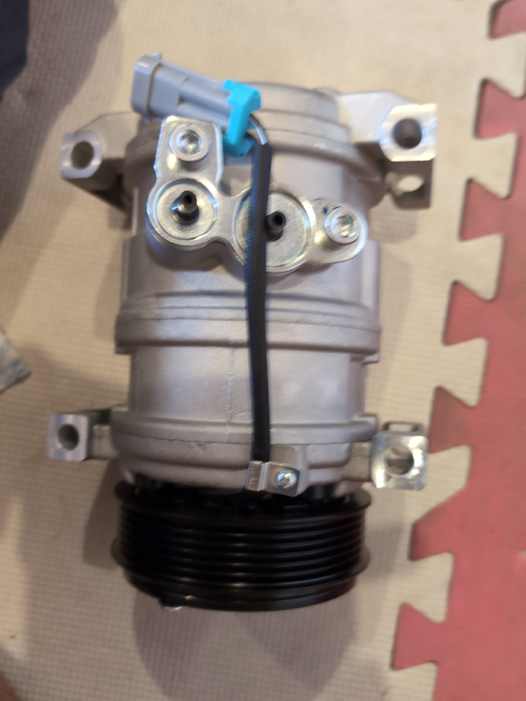 A/C Compressor - photo 4