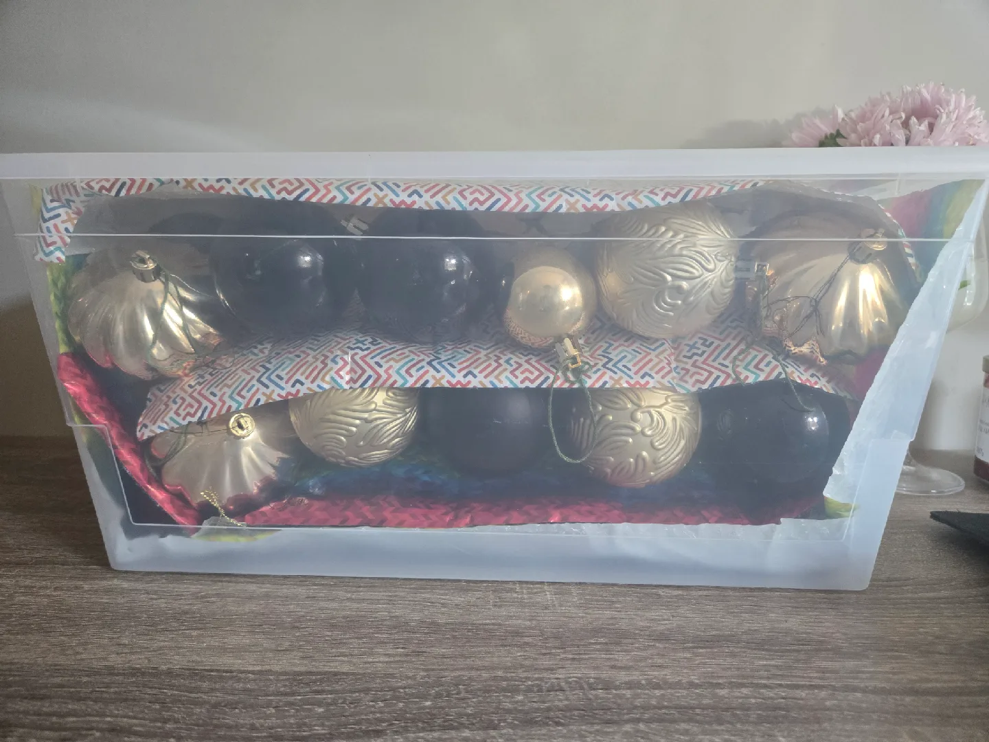 Christmas Ornaments - Gold & Black Assortment