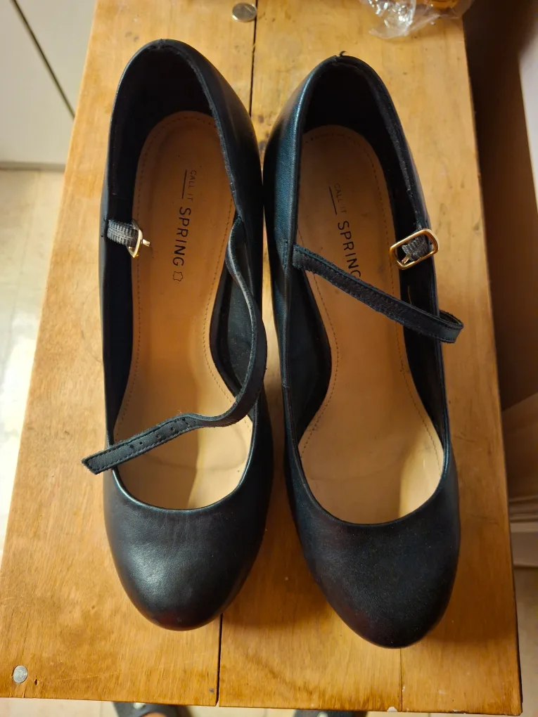 Call It Spring Black Heels - Size 8 image indicator(3)