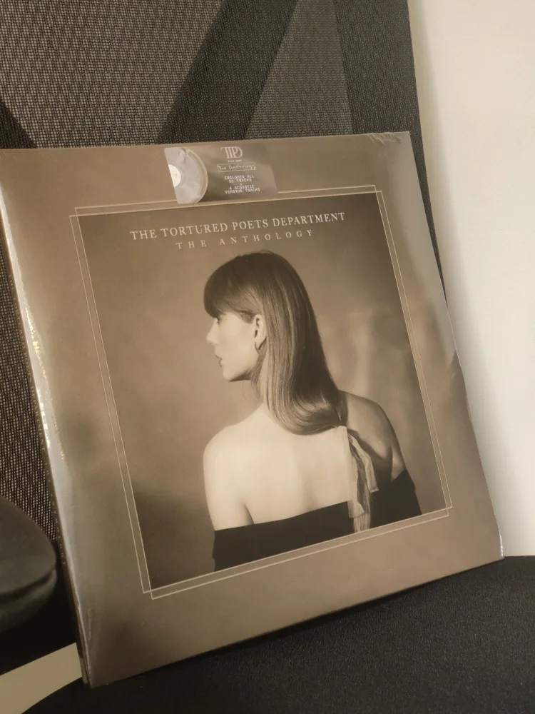 Sealed Taylor Swift - The Tortured Poets Department Vinyl Set image indicator(2)