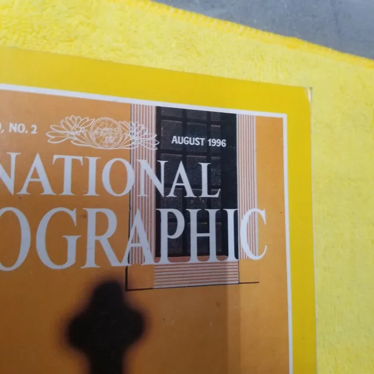 National Geographic Magazine August 1996 image indicator(3)