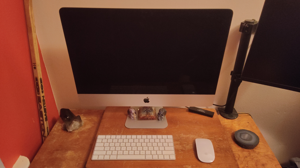 Apple iMac, Magic Keyboard and Mouse