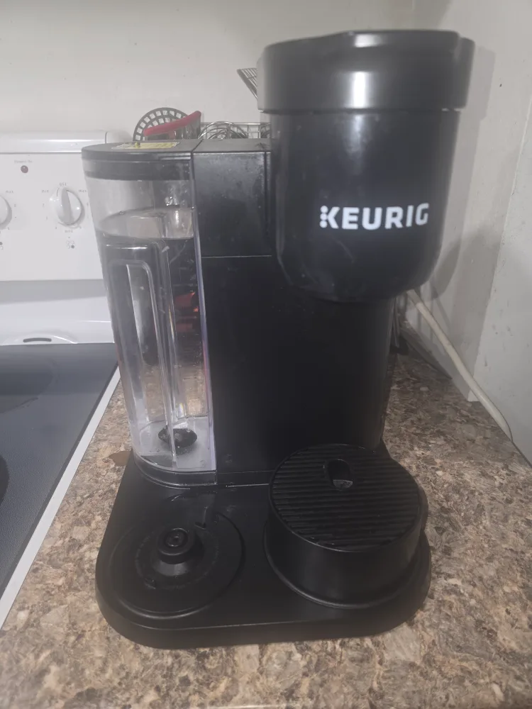 Keurig Coffee Maker - Black thumbnail